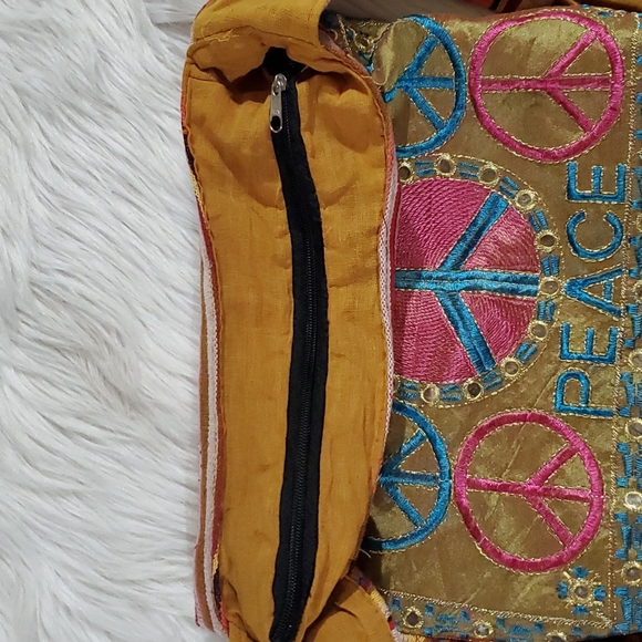 Bohemian PEACE crossbody bag - Picture 6 of 6